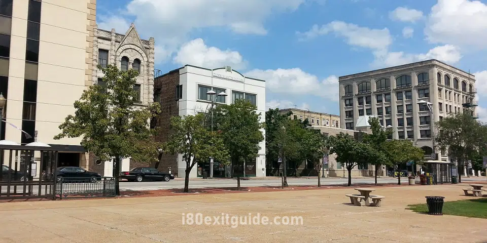 Joliet, Illinois | I-80 Exit Guide