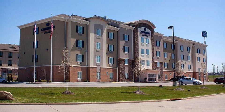 Great Overnight Stop: Mineral Ridge, OH (I-80, Exit 223) 1 Candlewood Suites - Mineral Ridge, Ohio | I-80 Exit Guide