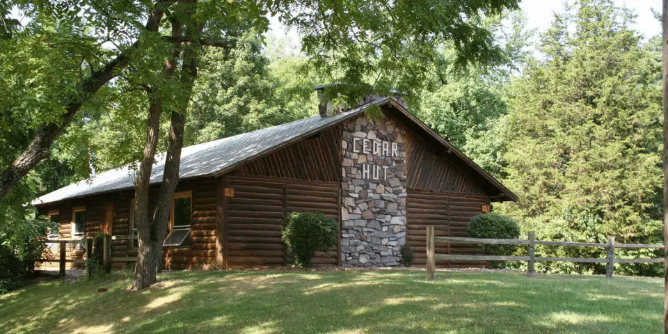 eby’s-pines-rv-park-and-campground-–-bristol,-in