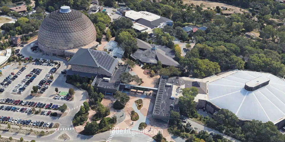 Omaha's Henry Doorly Zoo and Aquarium | I-80 Exit Guide