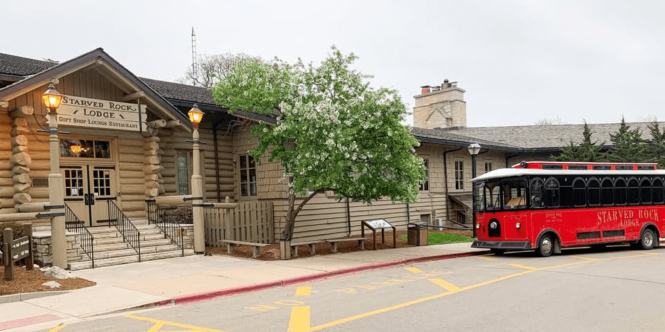 Starved Rock State Park - Oglesby, IL 3 Starved Rock State Park Lodge | Photo Credit: Starved Rock Lodge Facebook