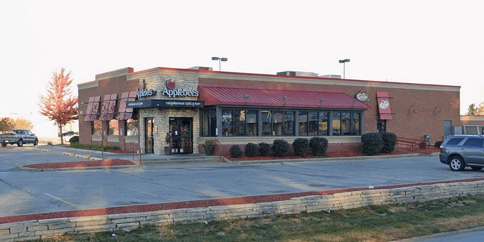 Great Overnight Stop: Des Moines, IA (I-80, Exit 131) 2 Applebee's Grill + Bar - Des Moines, IA | I-80 Exit Guide